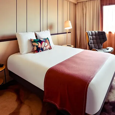 Mercure Lyon Eurexpo 4* ジュナ