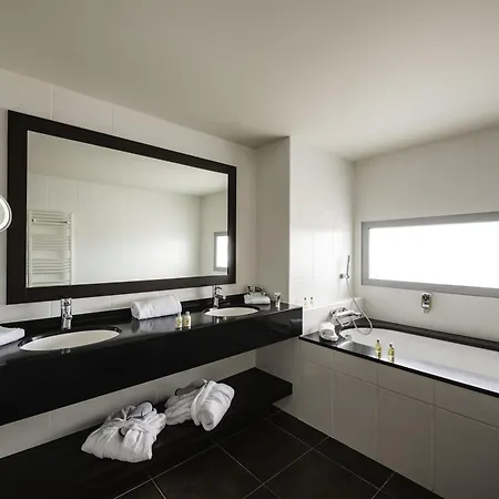 Mercure Lyon Eurexpo 4*