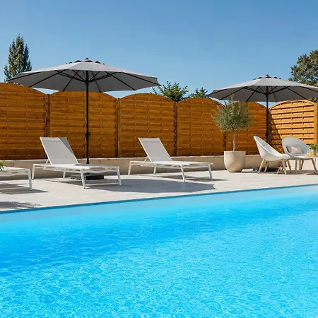 Mercure Lyon Eurexpo Hotel 4*