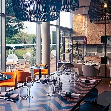 Mercure Lyon Eurexpo Hotel 4*