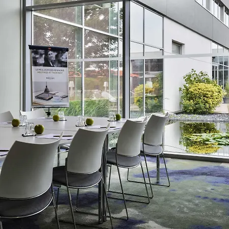 Mercure Lyon Eurexpo 4* ז'נה