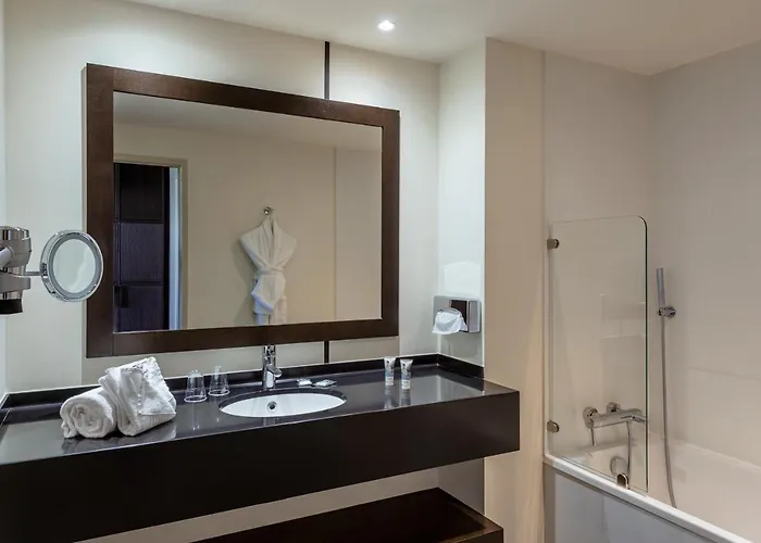 Mercure Lyon Eurexpo 4*