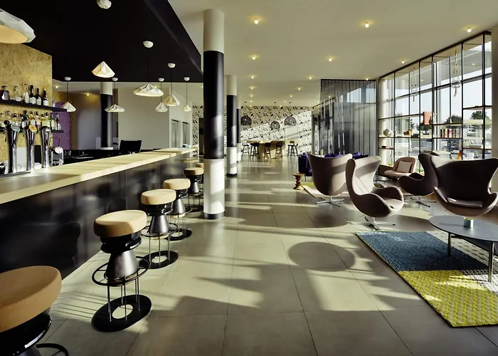 Mercure Lyon Eurexpo מלון 4*